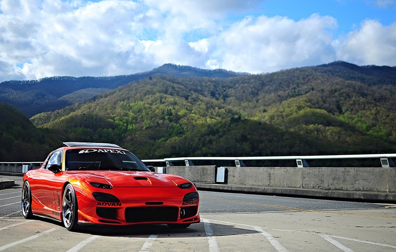Illustration for article titled Five Reasons Why You Need To Buy An FD Mazda RX-7 Right Now